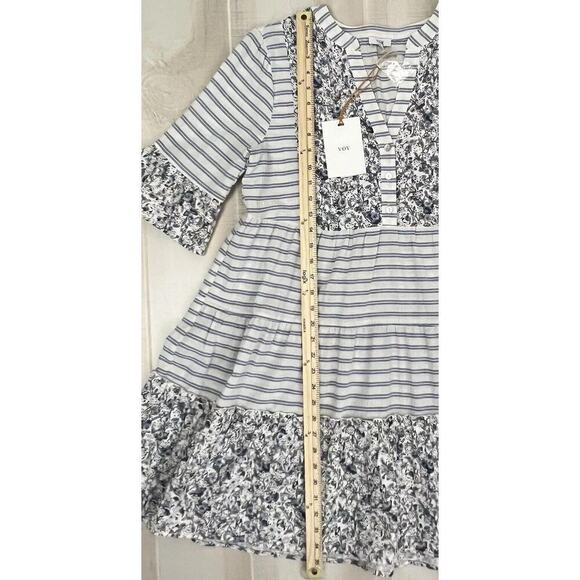 Voy Dress White & Blue Striped & Blue Floral Eyelet Lace V Neck Women’s Sz M NWT - Picture 12 of 13